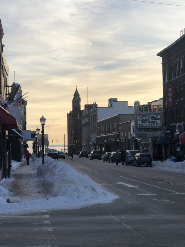 U.P. residents bundle up for cold spell after weekend storm | News, Sports, Jobs - Vimarsana News